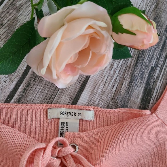 Forever 21– off shoulder pink blouse - Picture 3 of 3